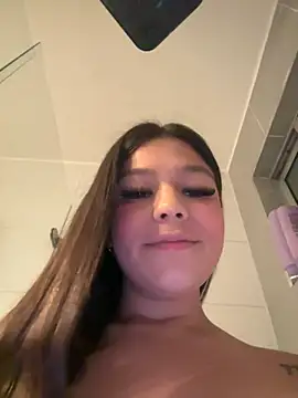 Alyshanon18 online show from 02.06.25