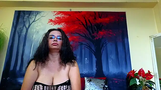 ElizabethEven online show from 09.25.25