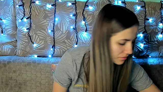 MaggieCake online show from 03.02.25