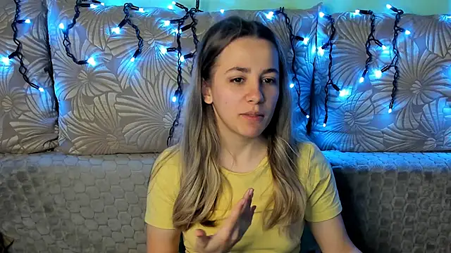 MaggieCake online show from 12.19.25