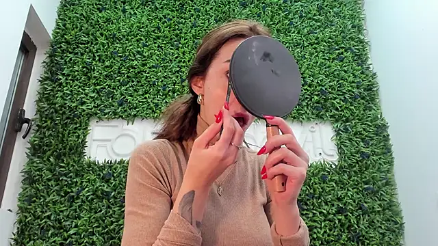 realhotfallingdevil online show from 04.04.26