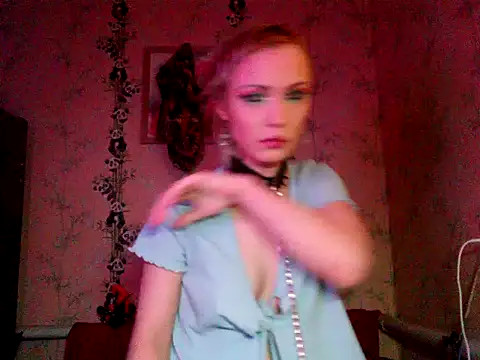 WildMissNiks online show from 11.29.25