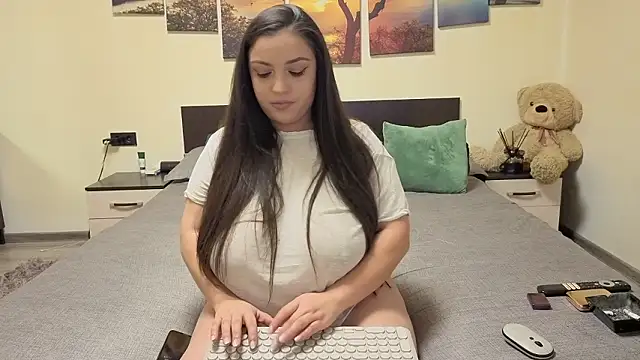 adelline online show from 02.05.26