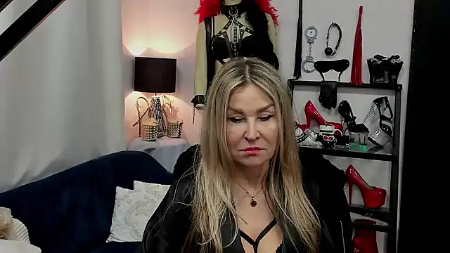 crystaLUX online show from 01.30.25