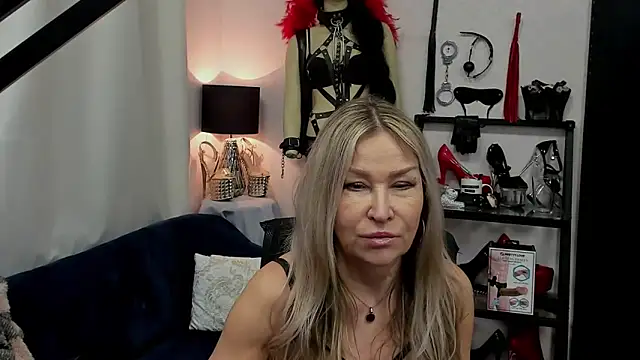 crystaLUX online show from 03.17.25