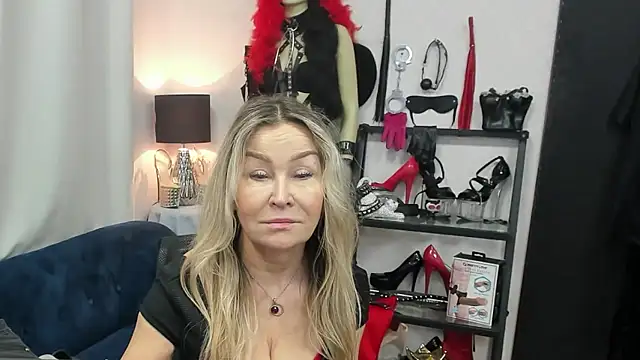 crystaLUX online show from 01.08.26