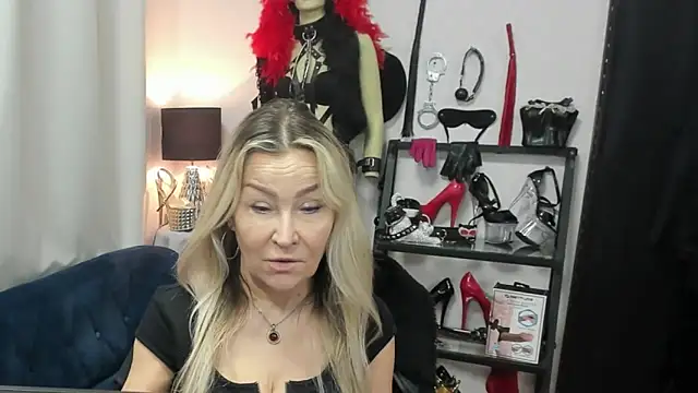 crystaLUX online show from 04.22.26