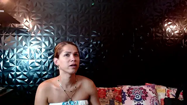 Snapshot of PINK__LOLA1 chatting on 03.04.26 PINK LOLA1 online show from 03.04.26