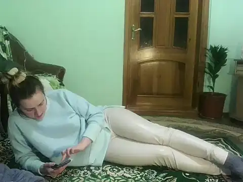 Snapshot of AngelTough20 chatting on 12.08.24 AngelTough20 online show from 12.08.24