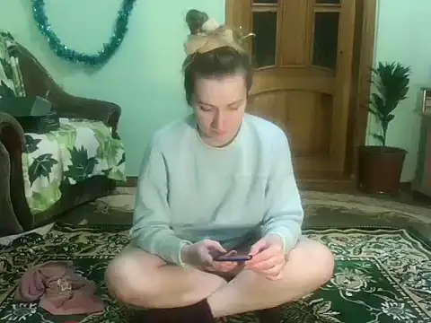 Snapshot of AngelTough20 chatting on 01.04.25 AngelTough20 online show from 01.04.25