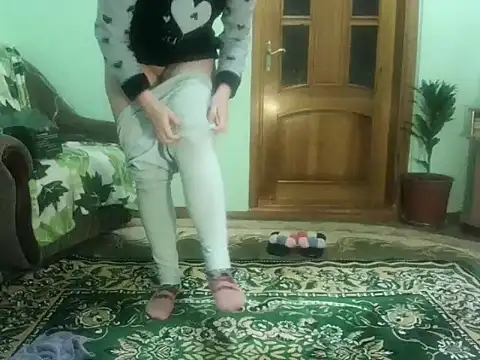 Snapshot of AngelTough20 chatting on 01.13.25 AngelTough20 online show from 01.13.25