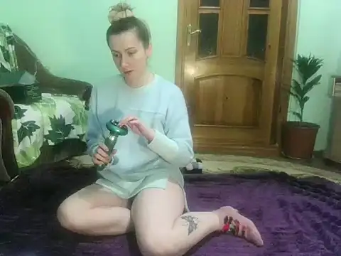 Snapshot of AngelTough20 chatting on 02.11.25 AngelTough20 online show from 02.11.25