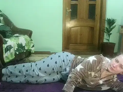 Snapshot of AngelTough20 chatting on 03.12.25 AngelTough20 online show from 03.12.25