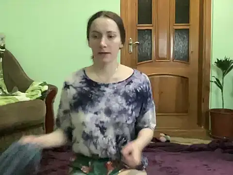 Snapshot of AngelTough20 chatting on 09.08.25 AngelTough20 online show from 09.08.25