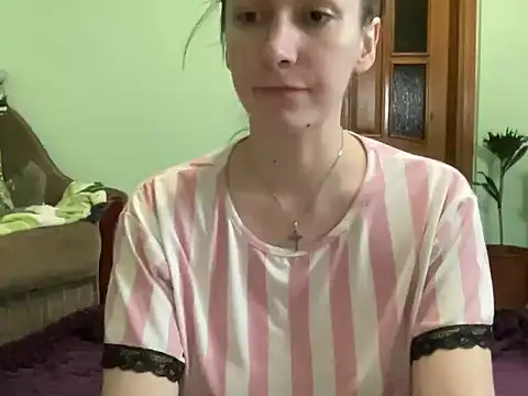 Snapshot of AngelTough20 chatting on 09.20.25 AngelTough20 online show from 09.20.25