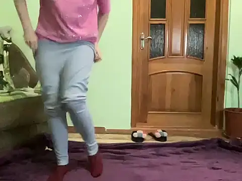 Snapshot of AngelTough20 chatting on 09.23.25 AngelTough20 online show from 09.23.25