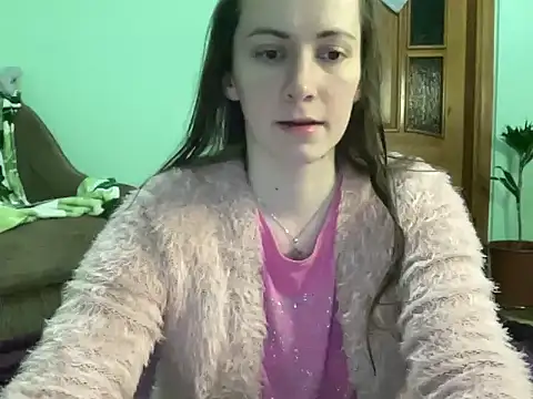 Snapshot of AngelTough20 chatting on 09.25.25 AngelTough20 online show from 09.25.25