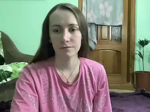 Snapshot of AngelTough20 chatting on 10.29.25 AngelTough20 online show from 10.29.25