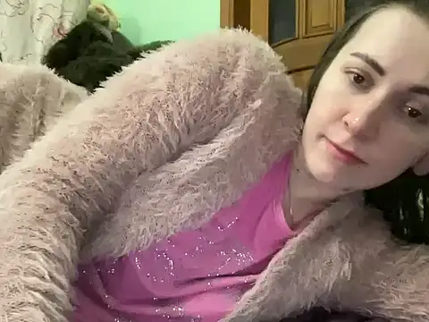 Snapshot of AngelTough20 chatting on 11.09.25 AngelTough20 online show from 11.09.25