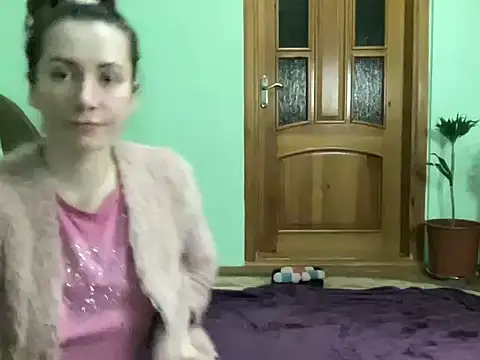 Snapshot of AngelTough20 chatting on 11.17.25 AngelTough20 online show from 11.17.25