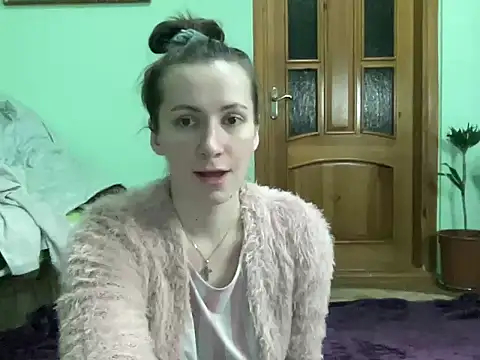 Snapshot of AngelTough20 chatting on 12.04.25 AngelTough20 online show from 12.04.25