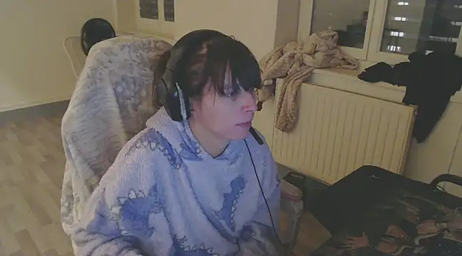 missthon0 online show from 12.15.24