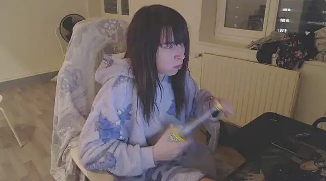 missthon0 online show from 12.20.24