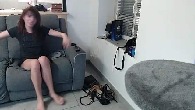 missthon0 online show from 11.19.25