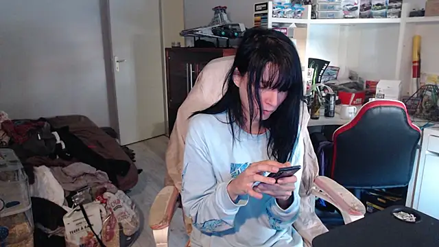 Snapshot of missthon0 chatting on 06.29.26 missthon0 online show from 06.29.26