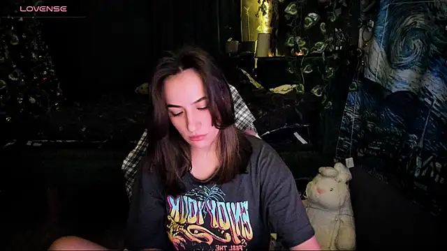 Selbi Paine online show from 12.12.24