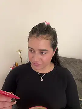 KallyMyller1 online show from 04.05.26