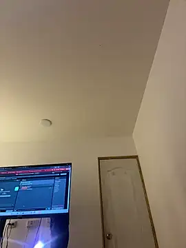 KallyMyller1 online show from 04.10.26