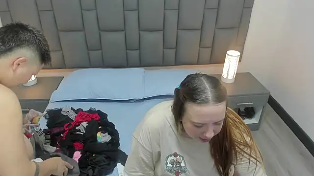 MiaYMolly online show from 12.03.24