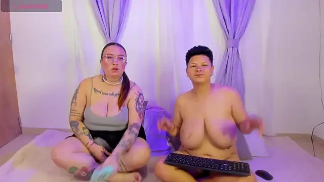 MiaYMolly online show from 04.19.26