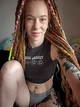 LucidLucy online show from 04.01.26