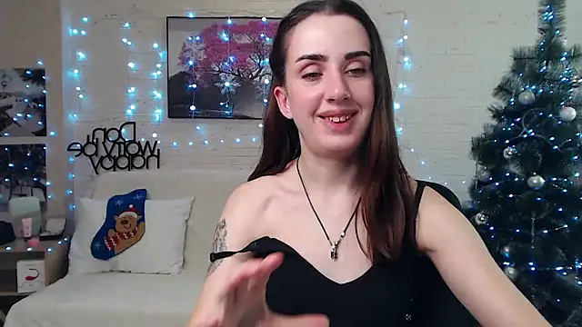 Snapshot of FranceskoJones chatting on 12.26.24 FranceskoJones online show from 12.26.24