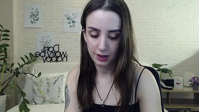 Snapshot of FranceskoJones chatting on 01.07.25 FranceskoJones online show from 01.07.25