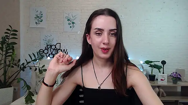 Snapshot of FranceskoJones chatting on 01.12.25 FranceskoJones online show from 01.12.25