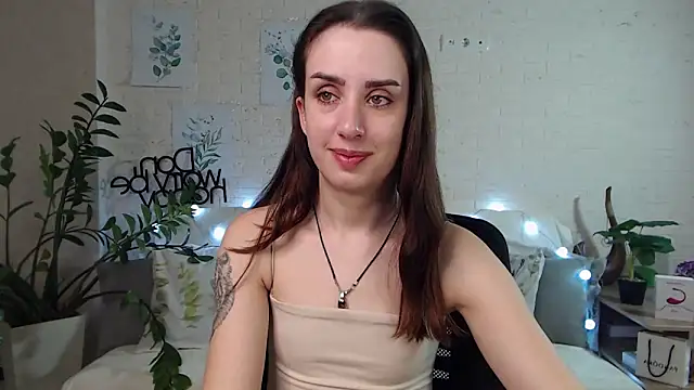 Snapshot of FranceskoJones chatting on 02.03.25 FranceskoJones online show from 02.03.25