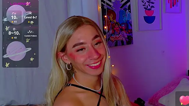 Snapshot of Littlebunny21 chatting on 03.09.25 Littlebunny21 online show from 03.09.25