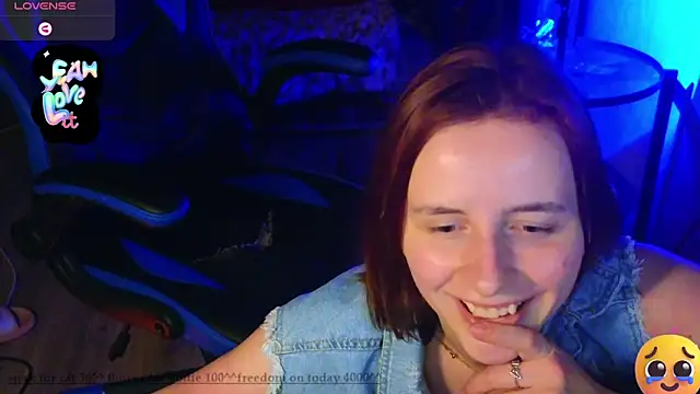 Snapshot of DanaMartina chatting on 01.24.25 DanaMartina online show from 01.24.25
