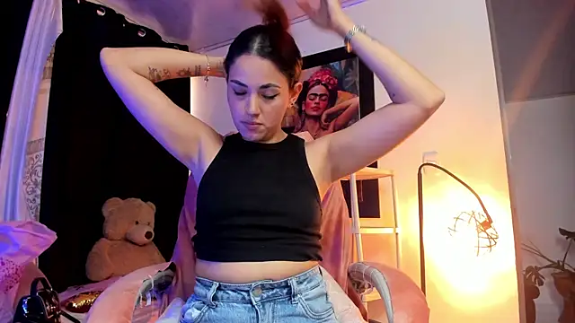 Snapshot of KimberlySaen chatting on 07.16.26 KimberlySaen online show from 07.16.26
