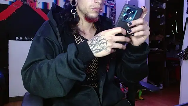 Snapshot of davidroses420 chatting on 03.06.25 davidroses420 online show from 03.06.25