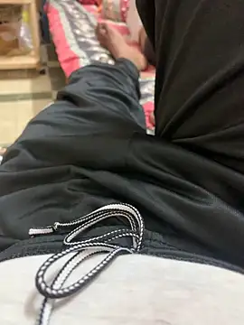 Snapshot of Rocky_1907 chatting on 02.25.25 Rocky 1907 online show from 02.25.25