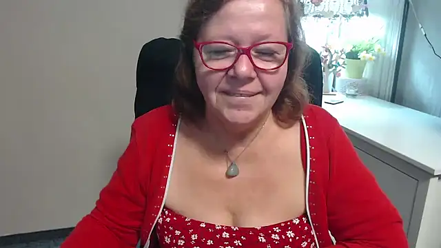 Adelewildx online show from 09.18.25