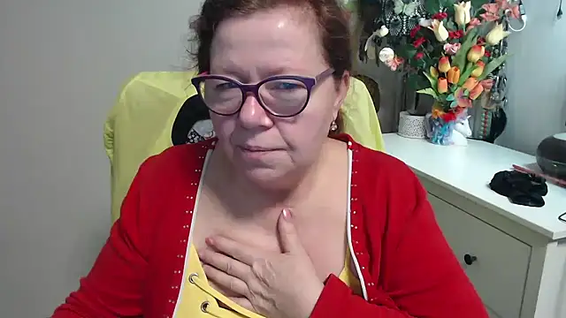 Snapshot of Adelewildx chatting on 02.17.26 Adelewildx online show from 02.17.26