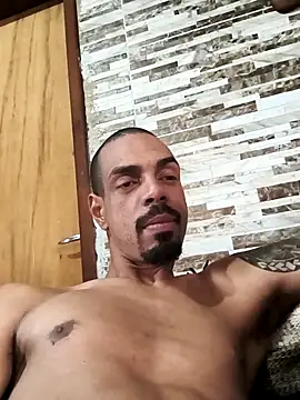 Latrel01 online show from 11.08.25