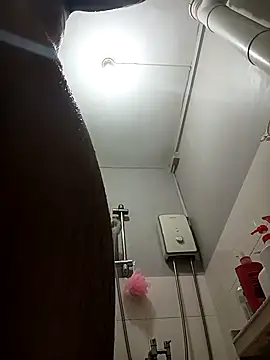 Snapshot of assluv1909 chatting on 11.08.25 assluv1909 online show from 11.08.25