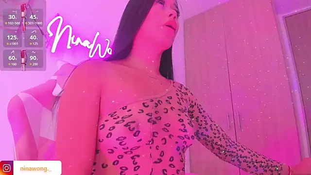 NinaWong online show from 09.10.25