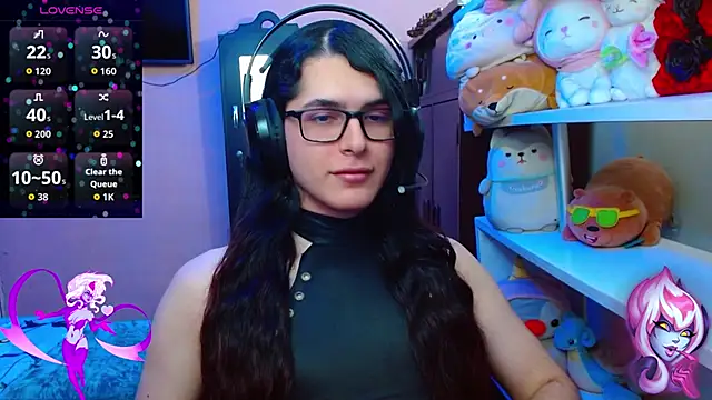 Snapshot of Alice_Bathory chatting on 09.30.25 Alice Bathory online show from 09.30.25